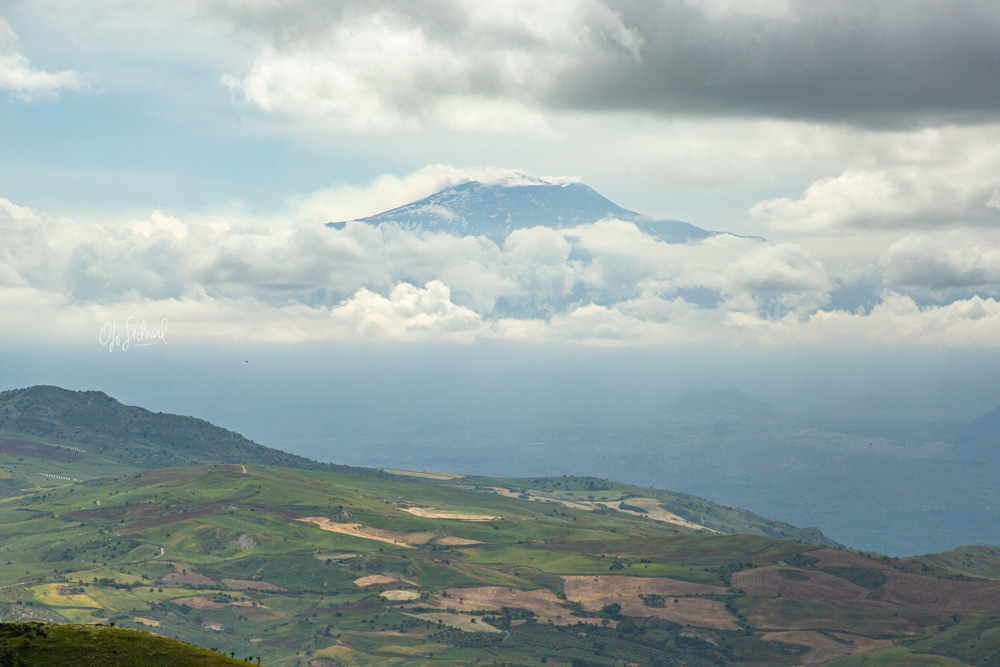El Etna, desde la Piazza Conte Ruggero, Troina.
